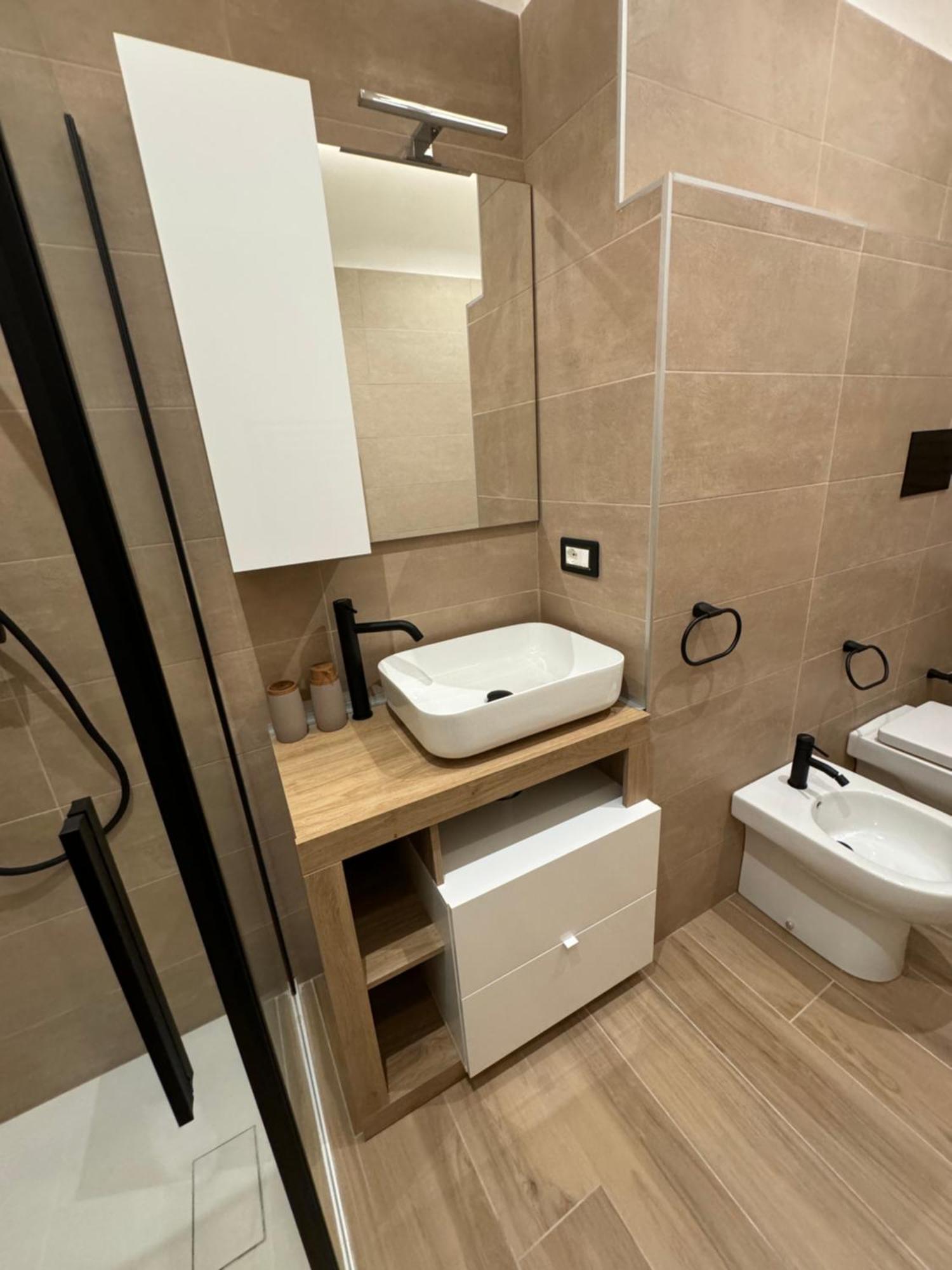 פראייה א מארה Praia Guest House 1 מראה חיצוני תמונה